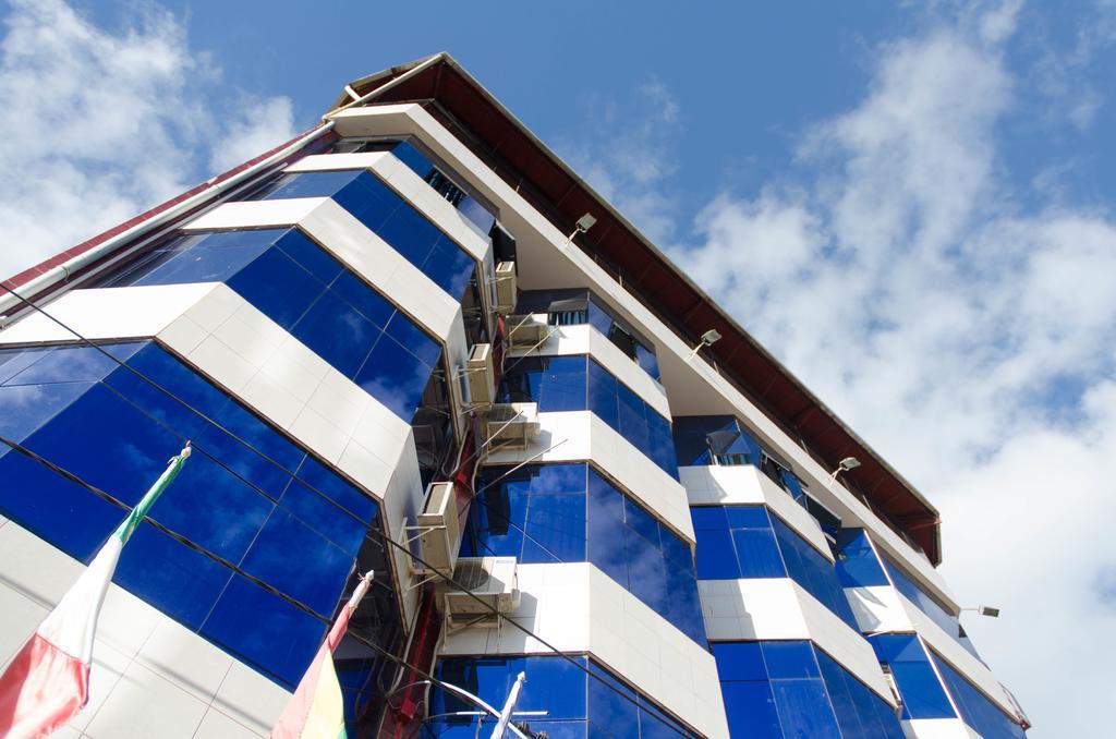 פוארטו מלדונדו La Torre Inn מראה חיצוני תמונה